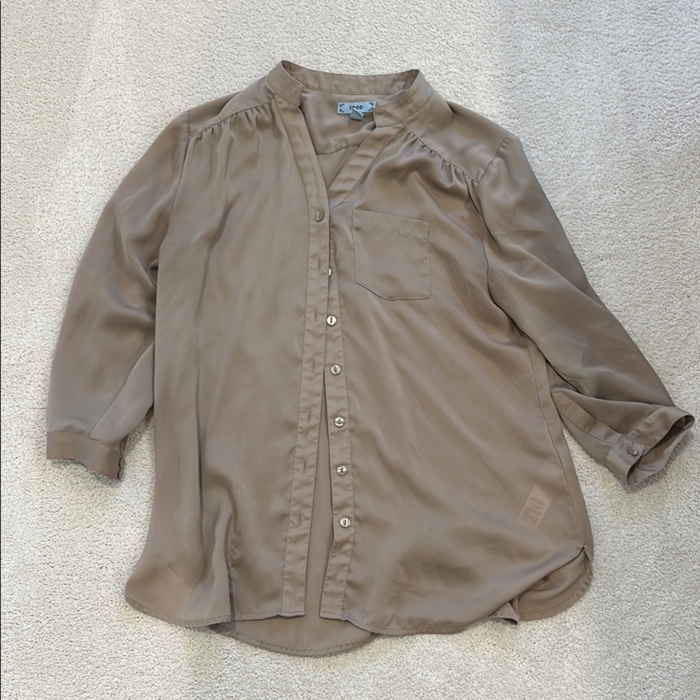Izod Taupe Button-Up Blouse